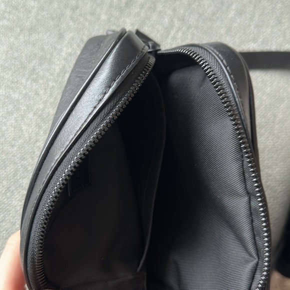 Louis Vuitton M44972 Shoulder Bag Danube Monogram - authentic - great condition - Picture 5 of 8